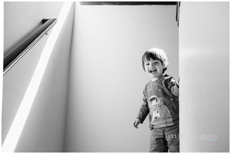 boy on stairs – Poulsbo lifestyle photographer